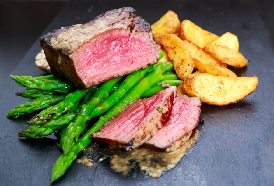 Healthy Valentine Menu, Filet Mignon with Asparagus and Roasted Potatoes