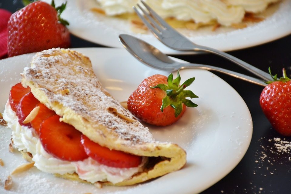 healthy valentine day recipes, grain free strawberry pancakes with coconut whip cream