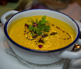 Chilled Curry Yellow Squash Soup